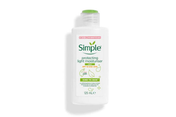 Simple Protecting Light Moisturiser Spf 15 125Ml